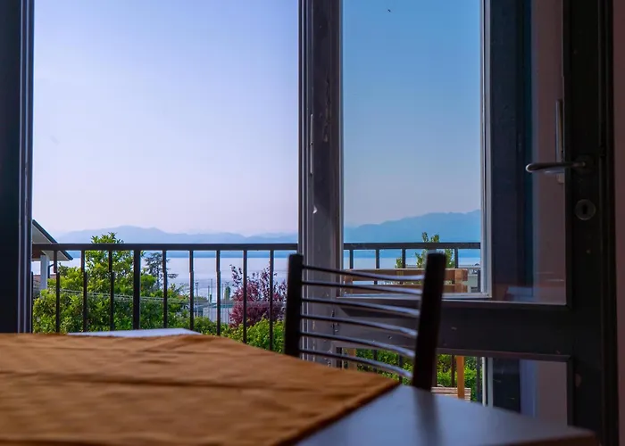 La Magnolia - Private Access, Garden, Views Lazise