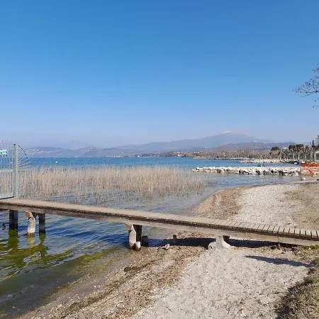 Apartamento La Magnolia - Private Access, Garden, Views Lazise