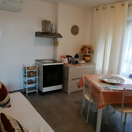 Apartamento La Magnolia - Private Access, Garden, Views