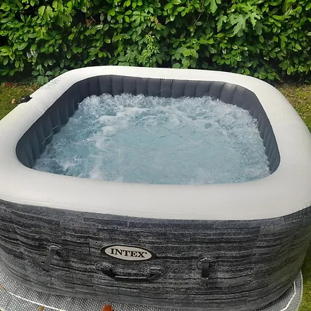 La Magnolia - Private Access, Garden, Views لاتيزي