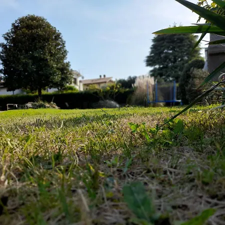 アパート La Magnolia - Private Access, Garden, Views ラツィーゼ