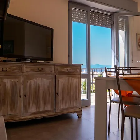 La Magnolia - Private Access, Garden, Views * ラツィーゼ